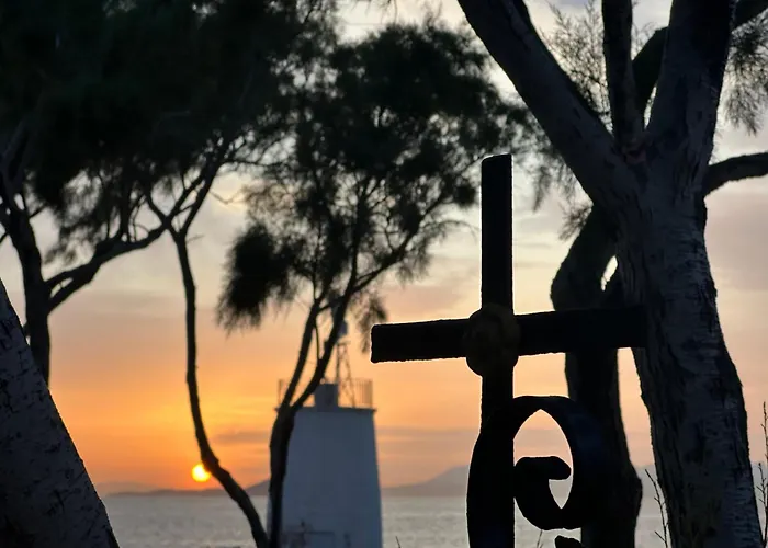 Sea House Escape, Plakakia Beach Lighthouse